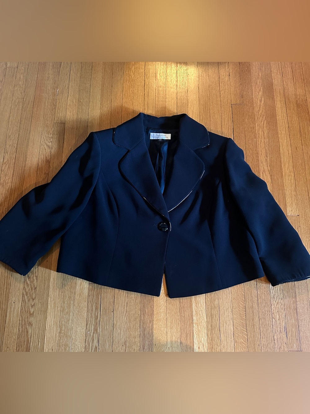 Tahari Black Cropped Blazer with Vegan Leather Piping, Size 16W, NWOT